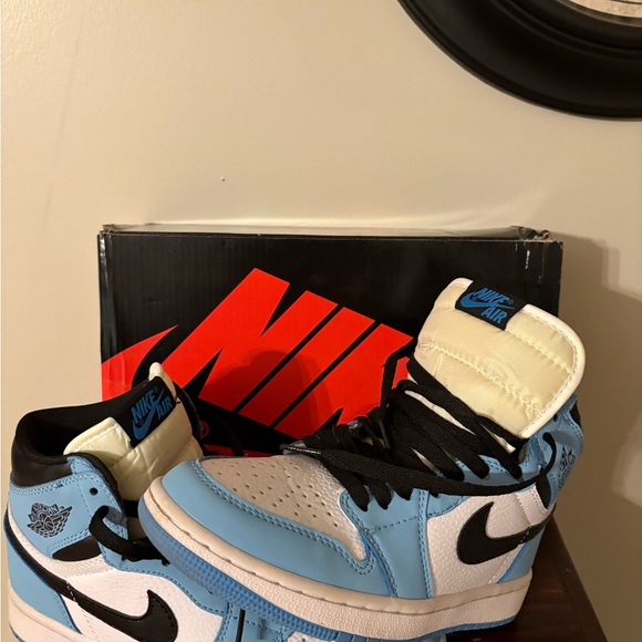 Nike Air Jordan 1 Retro High (1985 style), made in Vietnam. US size 7 / EU 38. - Picture 10 of 15